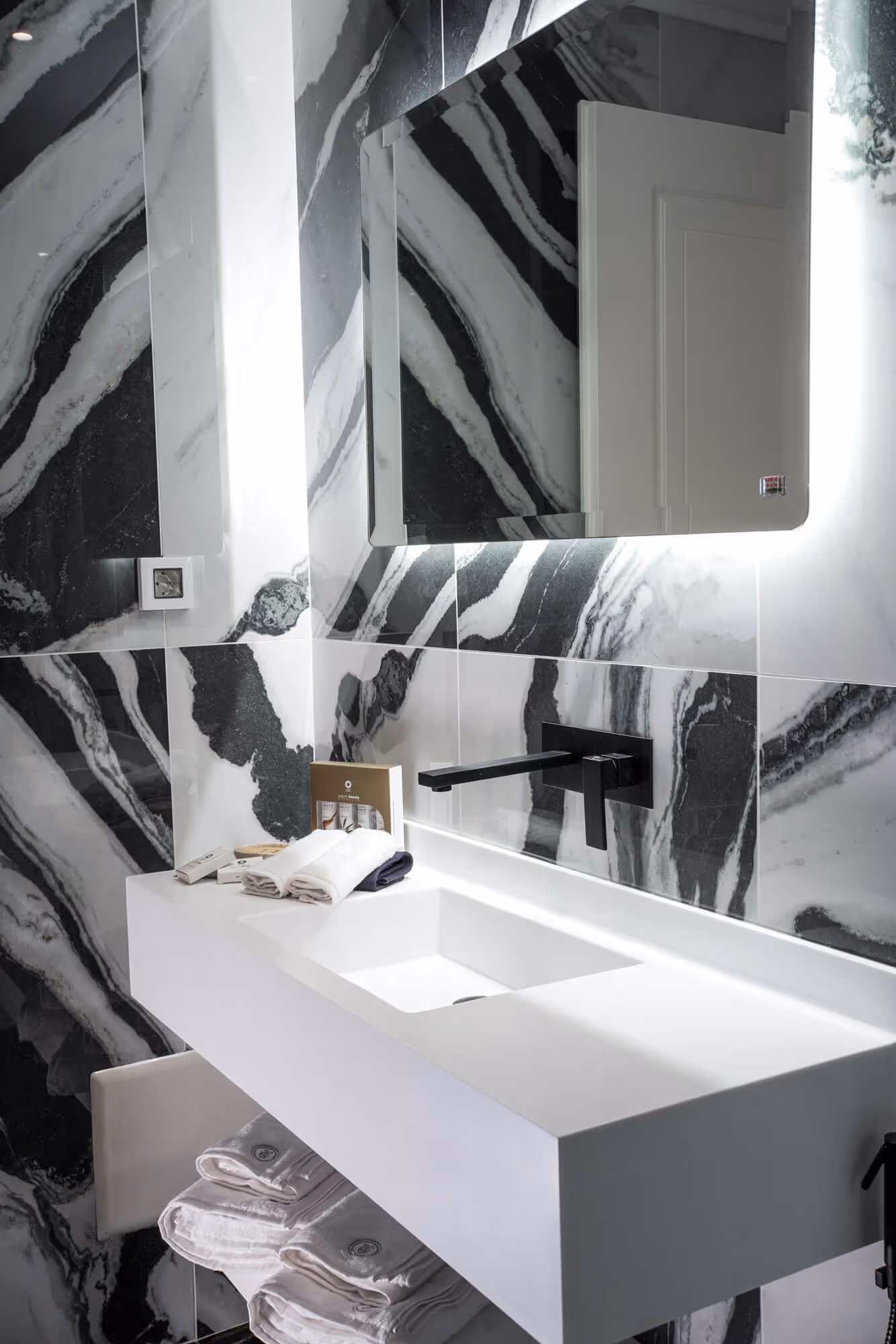 el Angel suite Syros