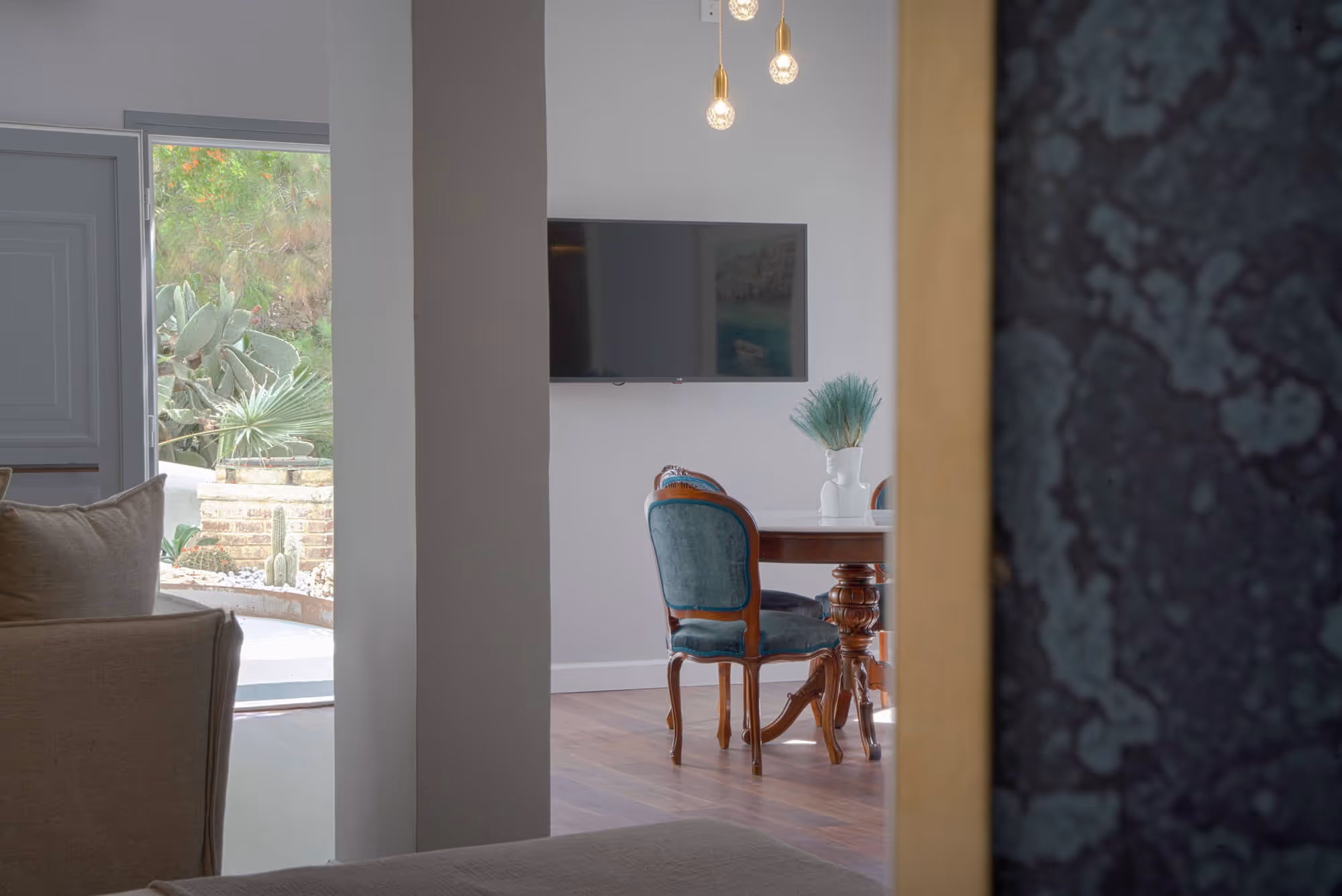 Pandora Suite
