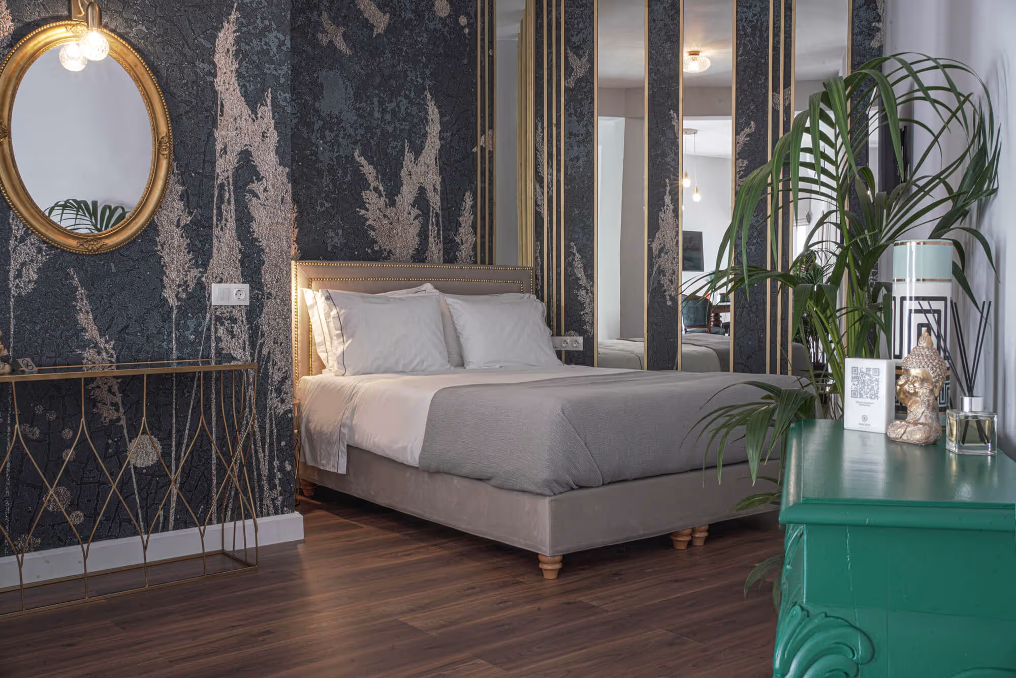Pandora Suite